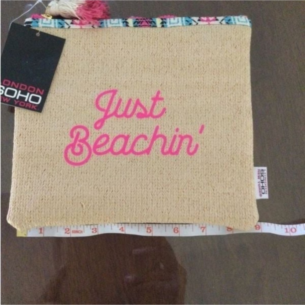 London SOHO New York Just Beachin cosmetic bag NWT with flaw